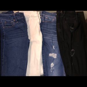 Bundle of 4 Hollister skinny jeans